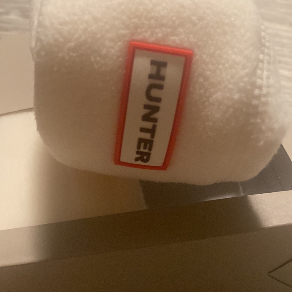 Hunter - Picture 5 of 5